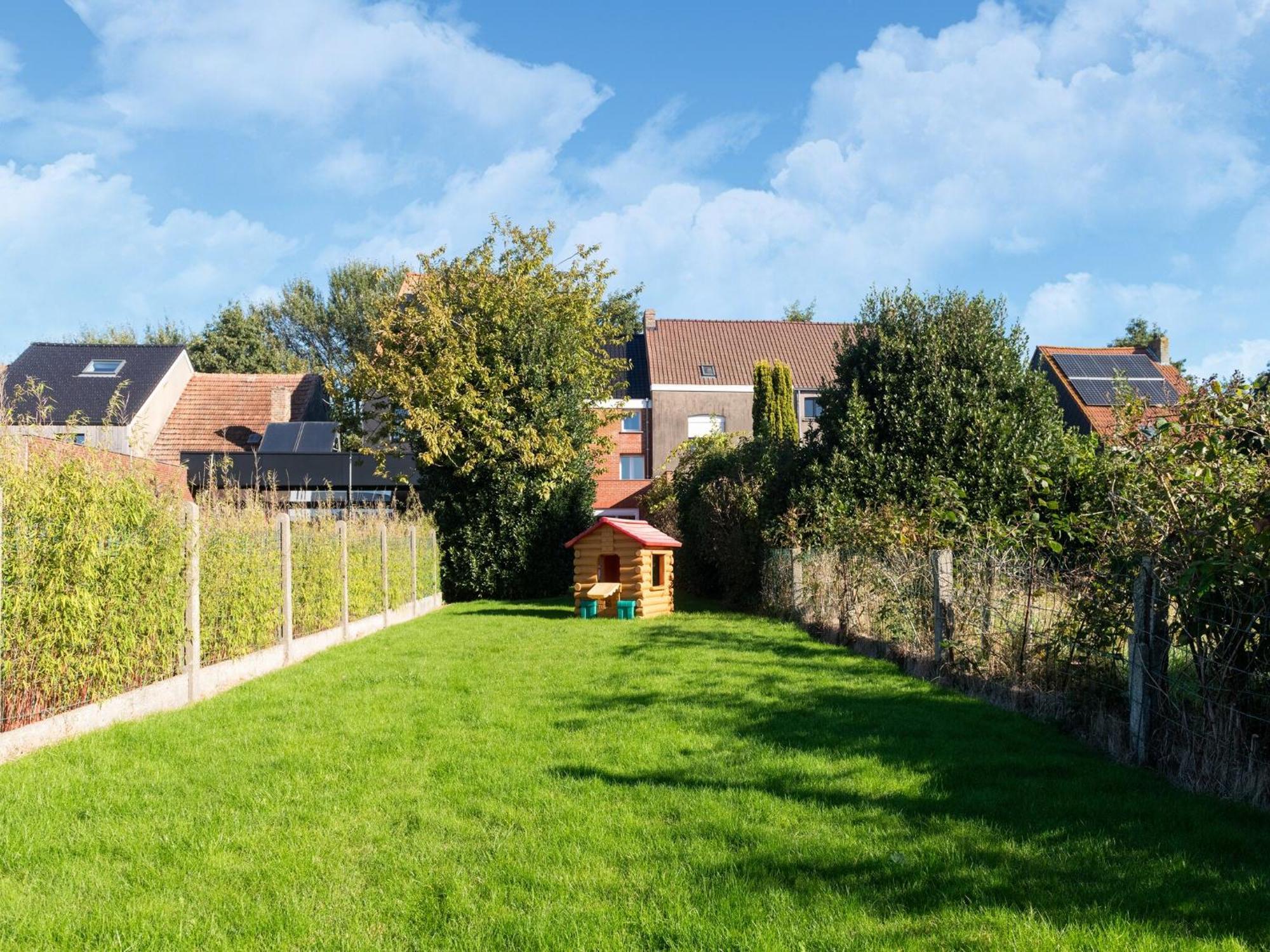 Spacious Holiday Home With Garden Nieuwpoort Exteriér fotografie