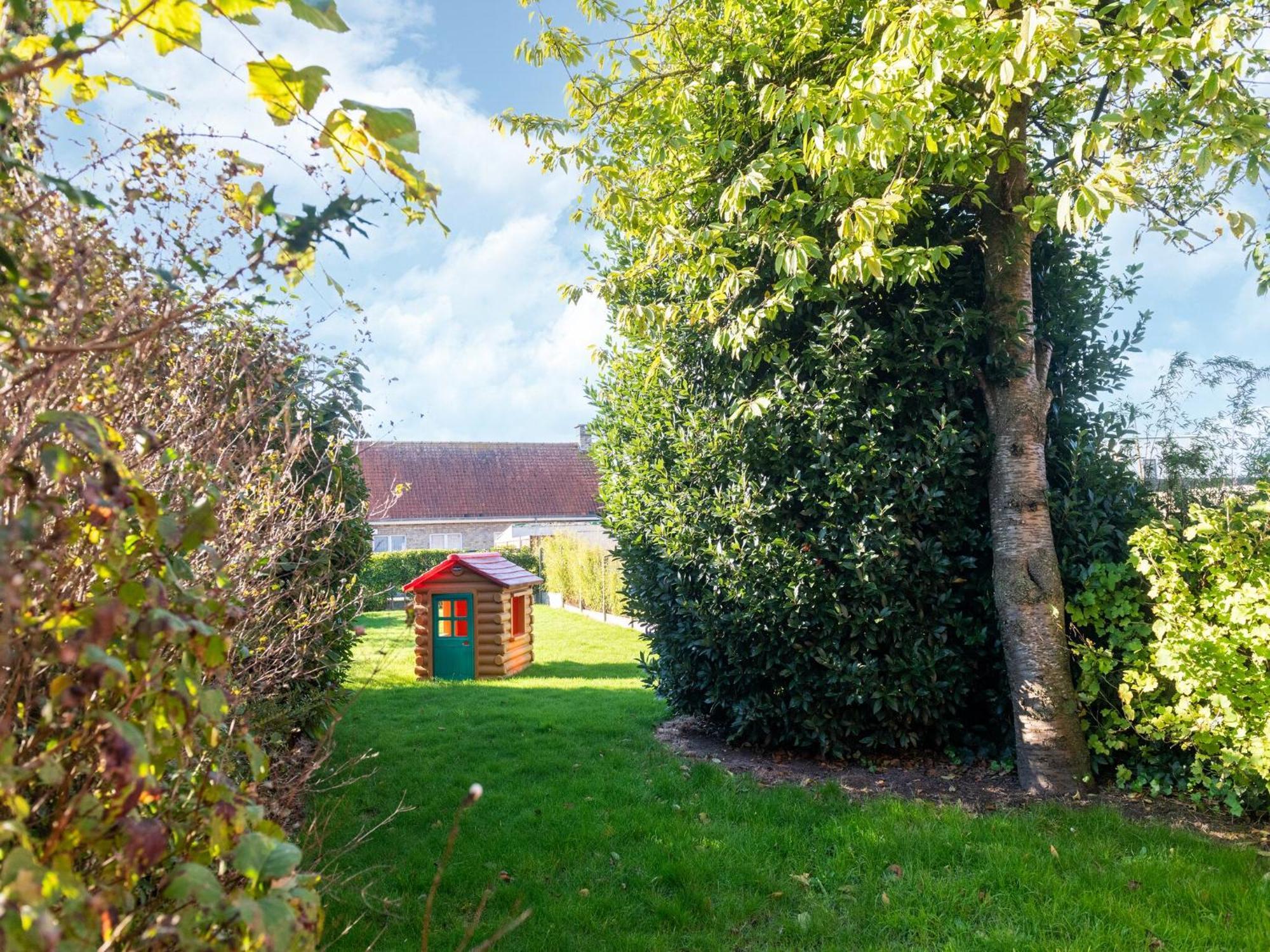 Spacious Holiday Home With Garden Nieuwpoort Exteriér fotografie
